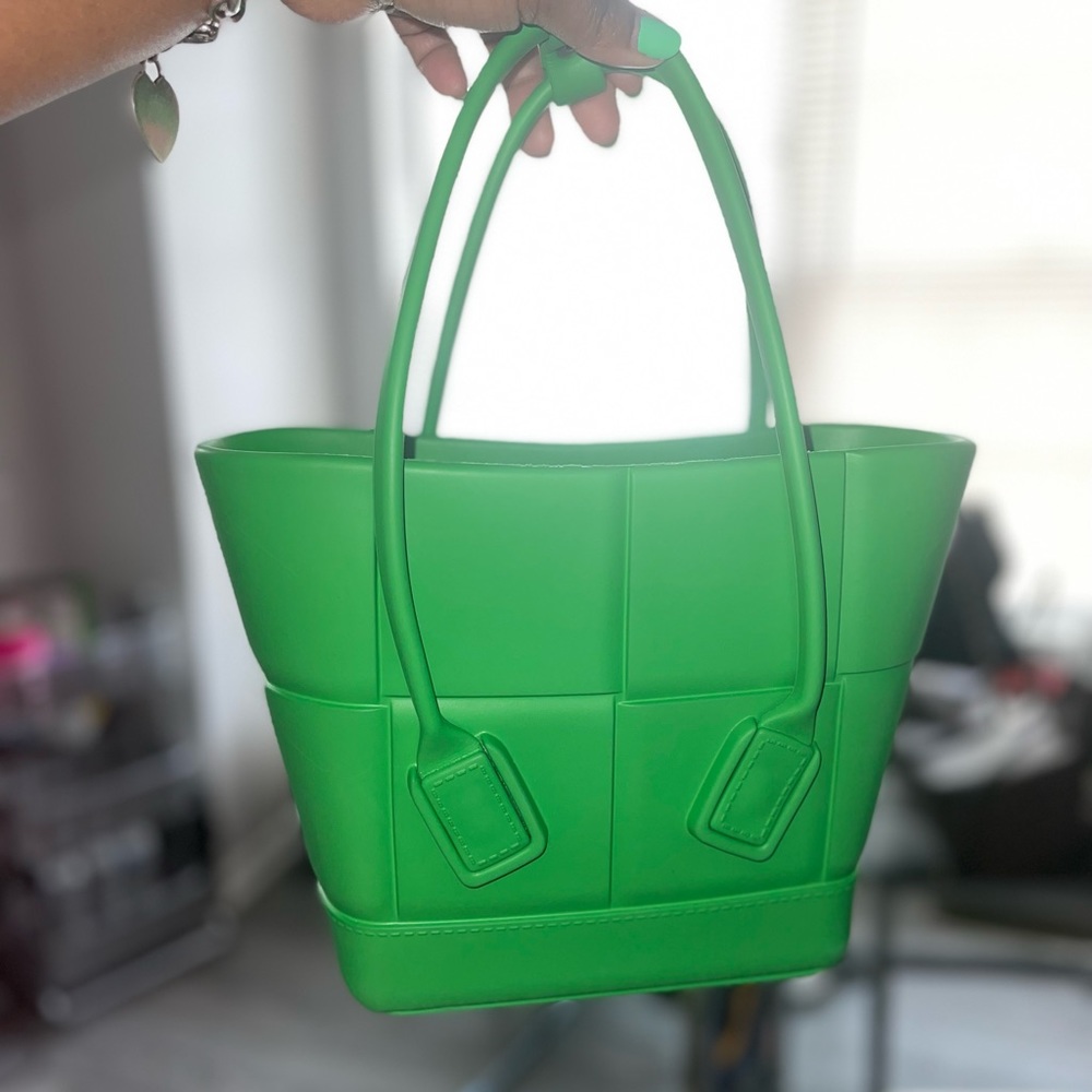 Bottega Veneta mini tote-AUTHENTIC
